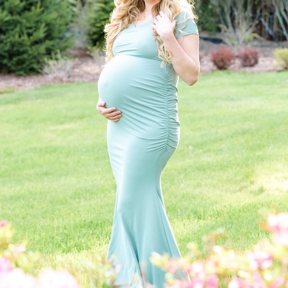 PinkBlush Mint Off Shoulder Wrap Maternity Photoshoot Gown/Dress - Picture 4 of 4